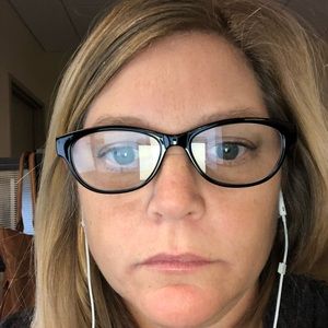 Meet your Posher, Marianne